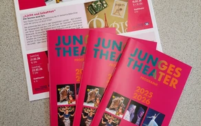 Flyer Junges Theater 25/26