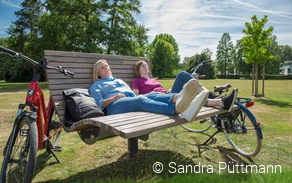 Frauen auf Kurparksofa © Sandra Püttmann.jpg