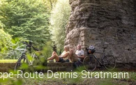 Pause an der Burgruine © Römer-Lippe-Route Dennis Stratmann