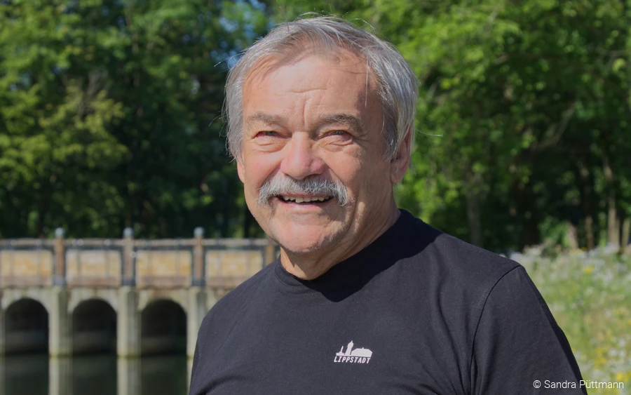 Dr. Wolfgang Suchanek