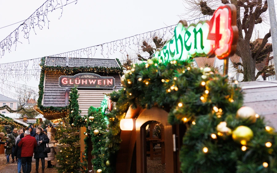 Gemütliche Atmosphäre auf dem Weihnachtsmarkt in Lippstadt