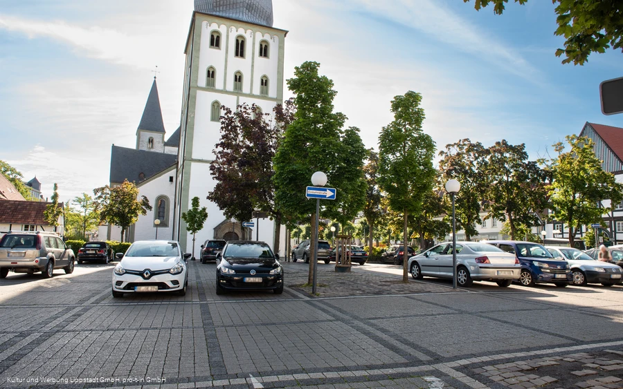 Parkplatz_Marktplatz_(c) KWL Kultur und Werbung Lippstadt GmbH Pro-t-in GmbH (2).jpg