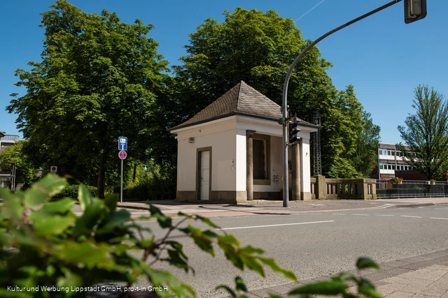 Öffentliche Toilette Lippertor (c) KWL Kultur und Werbung Lippstadt GmbH Pro-t-in GmbH.jpg